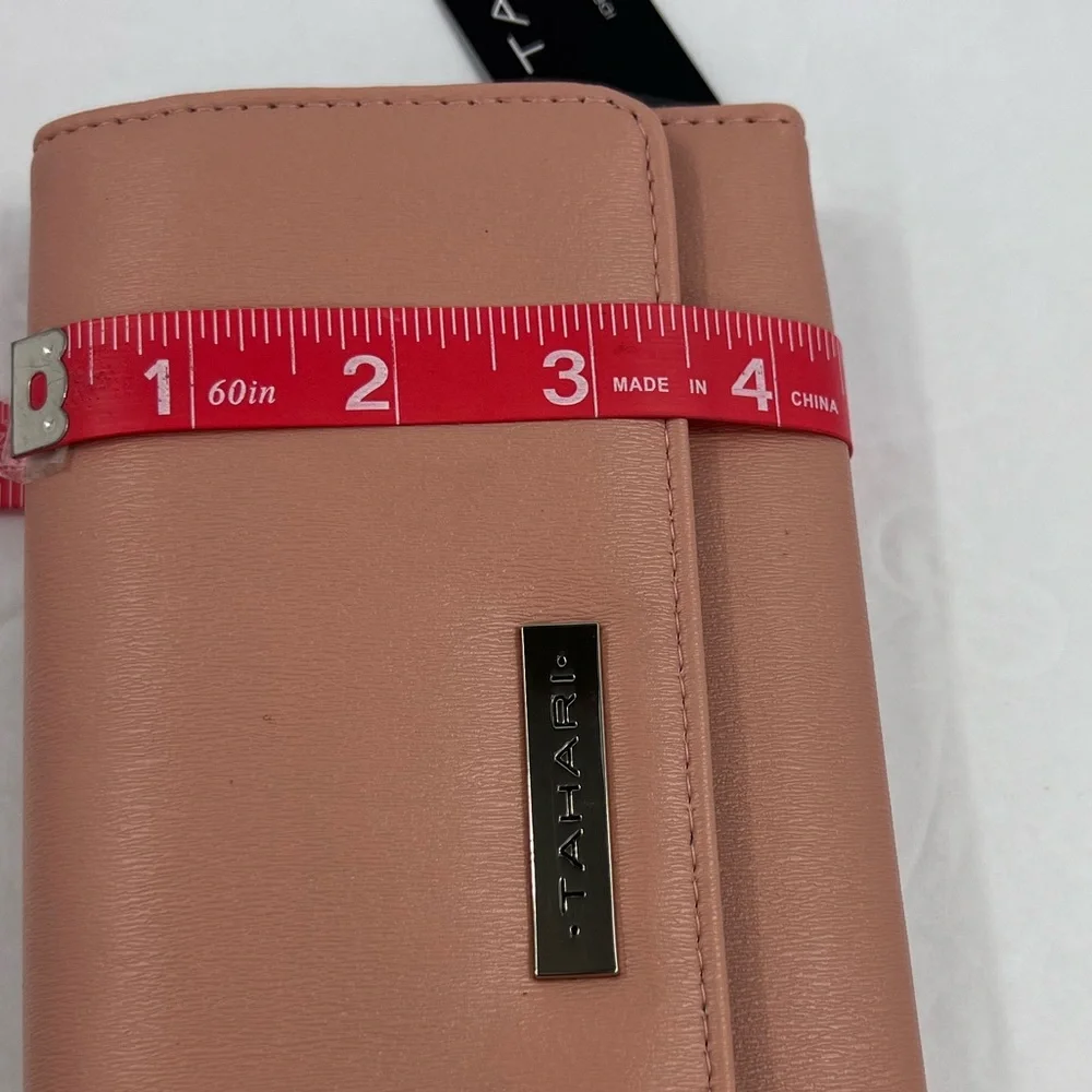 ⭐️TAHARI💯WOMENS BLUSH COLOR, WALLET, CLUTCH STYLE VEGAN LEATHER, RFID PROTECTED